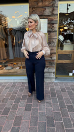 Afbeelding in Gallery-weergave laden, Blouse strik/FAITH
