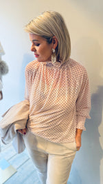 Afbeelding in Gallery-weergave laden, Blouse polkadot/ crème/JOAN.
