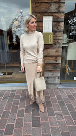 Afbeelding in Gallery-weergave laden, Satinlook rok met kant/beige/ SUZETTE
