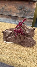 Afbeelding in Gallery-weergave laden, Sneaker/suede/ Chocolate lab/LILY
