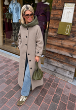Afbeelding in Gallery-weergave laden, Jas met kap/ taupe/ MARIE
