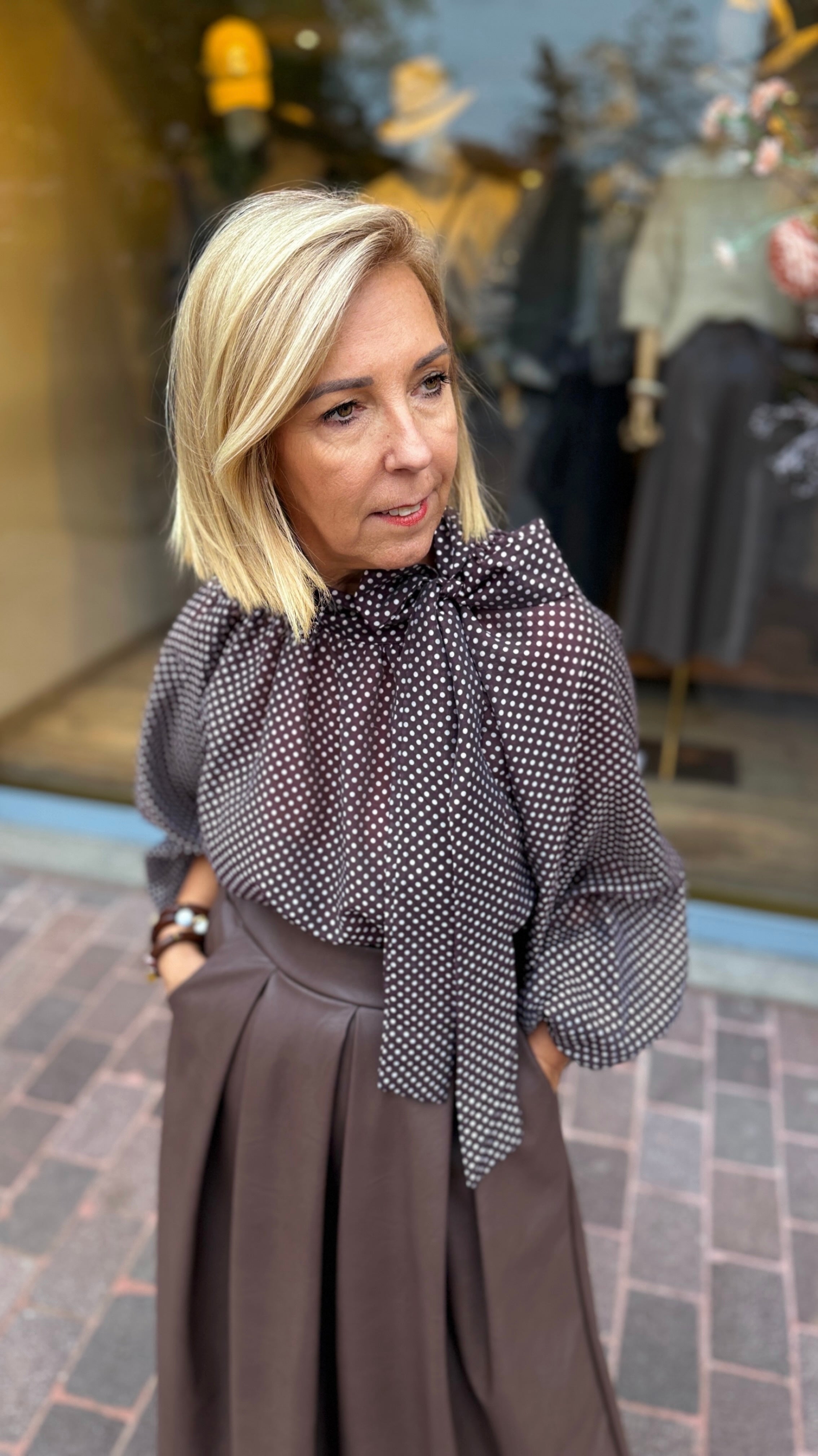 Hemd/ polkadot klein/ strik/ BILLIE
