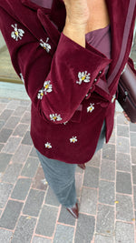 Afbeelding in Gallery-weergave laden, Velvet blazer met steentjes/ LEANNE
