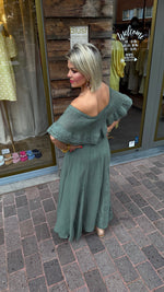 Afbeelding in Gallery-weergave laden, Off shoulder jurk/ groen/TESS
