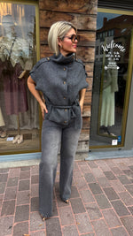Afbeelding in Gallery-weergave laden, Gilet/ knit/ NOVA
