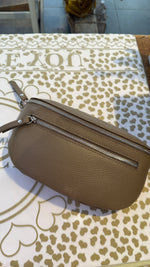 Afbeelding in Gallery-weergave laden, Crossbody/ LAURA
