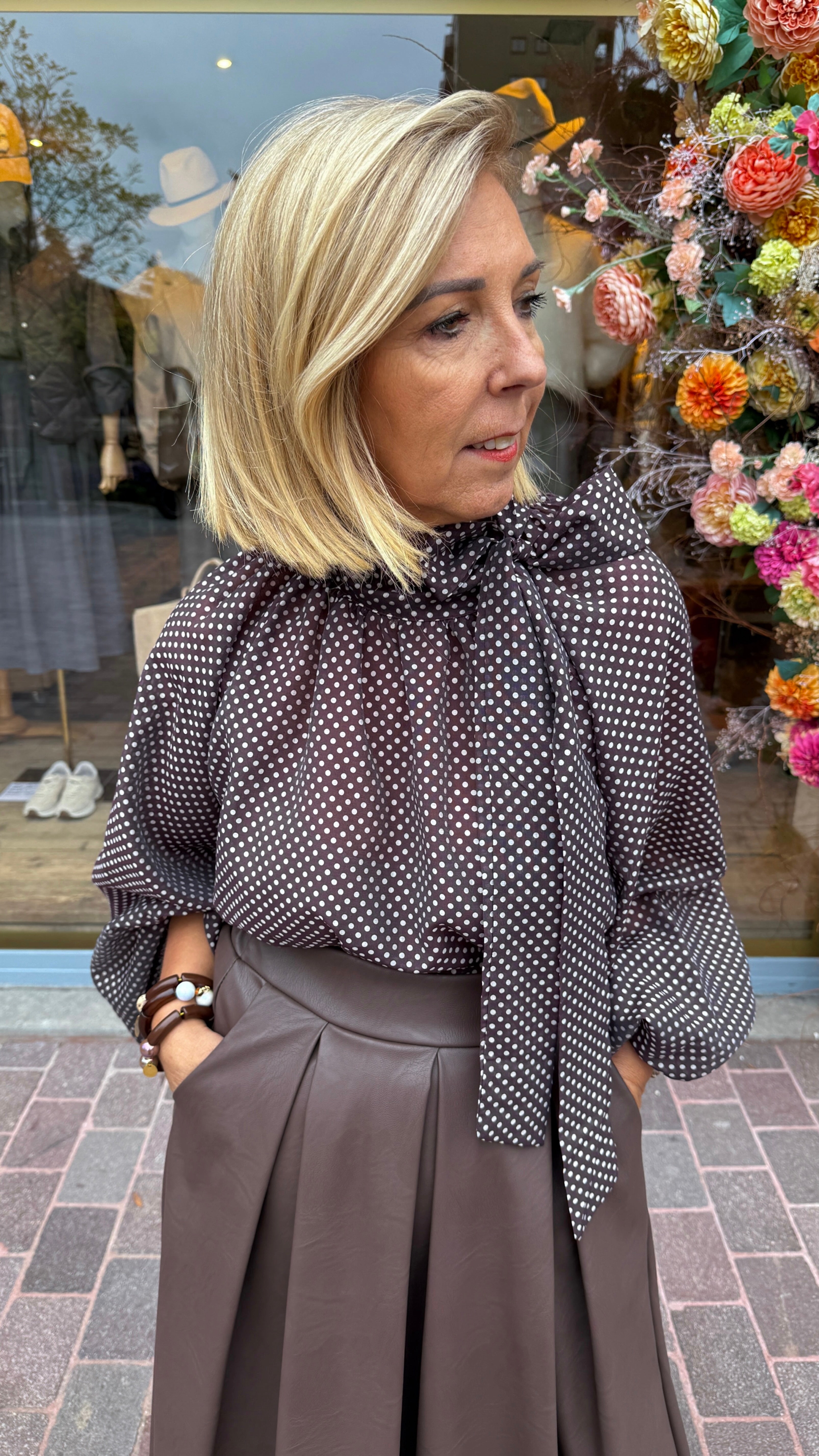 Hemd/ polkadot klein/ strik/ BILLIE