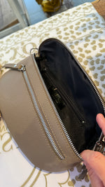 Afbeelding in Gallery-weergave laden, Crossbody/ LAURA
