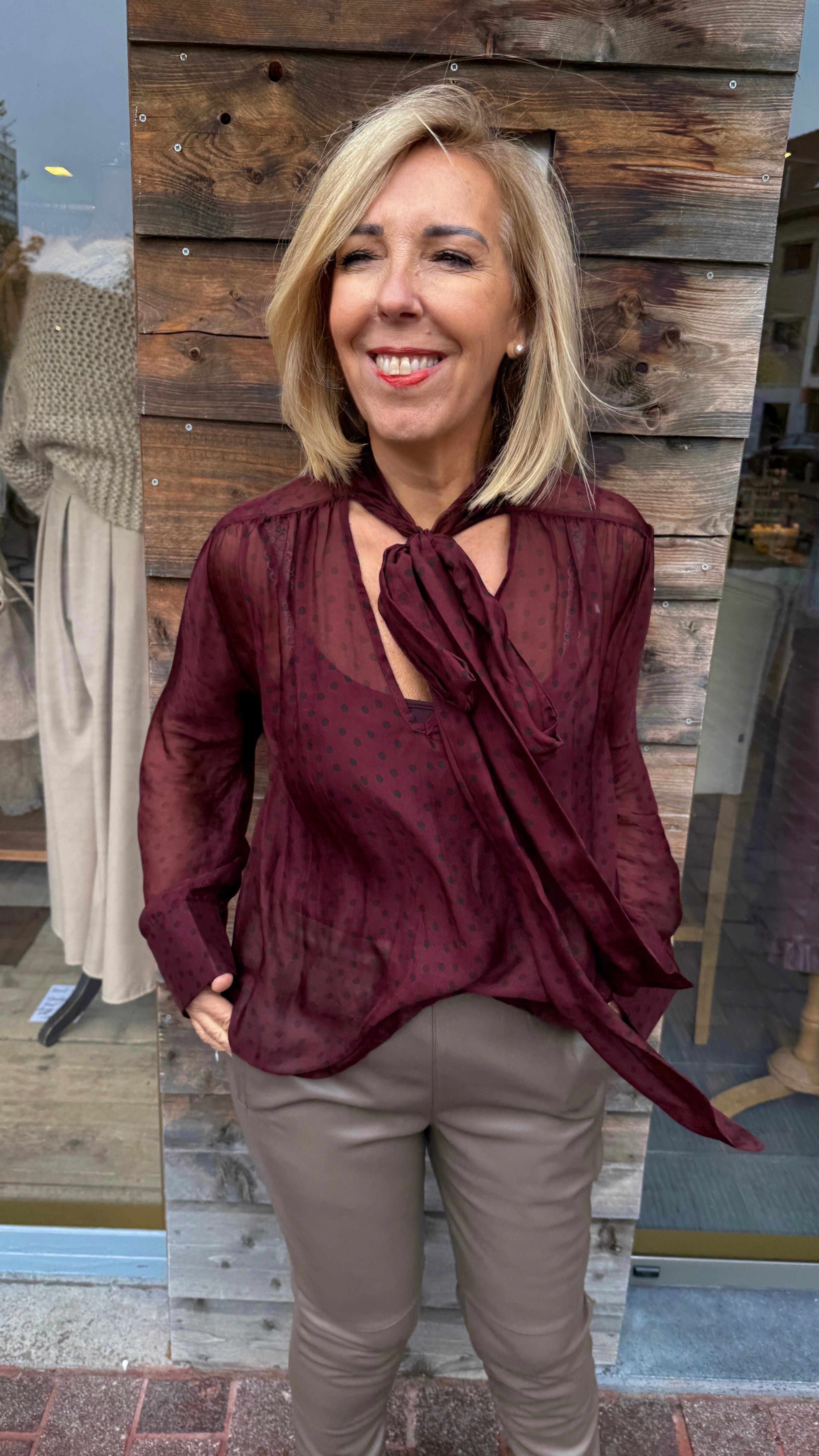 Blouse/ strik/ polkadot/JULIENNE