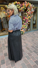 Afbeelding in Gallery-weergave laden, Rok/ zwart/leatherlook/ JACLYN
