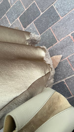 Afbeelding in Gallery-weergave laden, Satinlook rok met kant/beige/ SUZETTE
