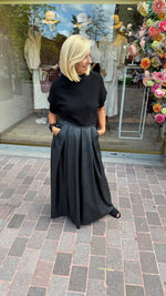 Afbeelding in Gallery-weergave laden, Truitje/CHARLOTTE
