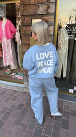 Afbeelding in Gallery-weergave laden, Jogging set/ sweater+ broek/ LOVE PEACE REPEAT
