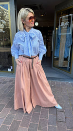 Afbeelding in Gallery-weergave laden, Broek/ brede pijp/ CLAIRE
