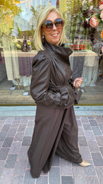 Afbeelding in Gallery-weergave laden, Jas/ lederlook/ bruin/ LOLO

