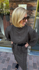 Afbeelding in Gallery-weergave laden, Set: rok+ blouse+ riemen/ ADÈLE
