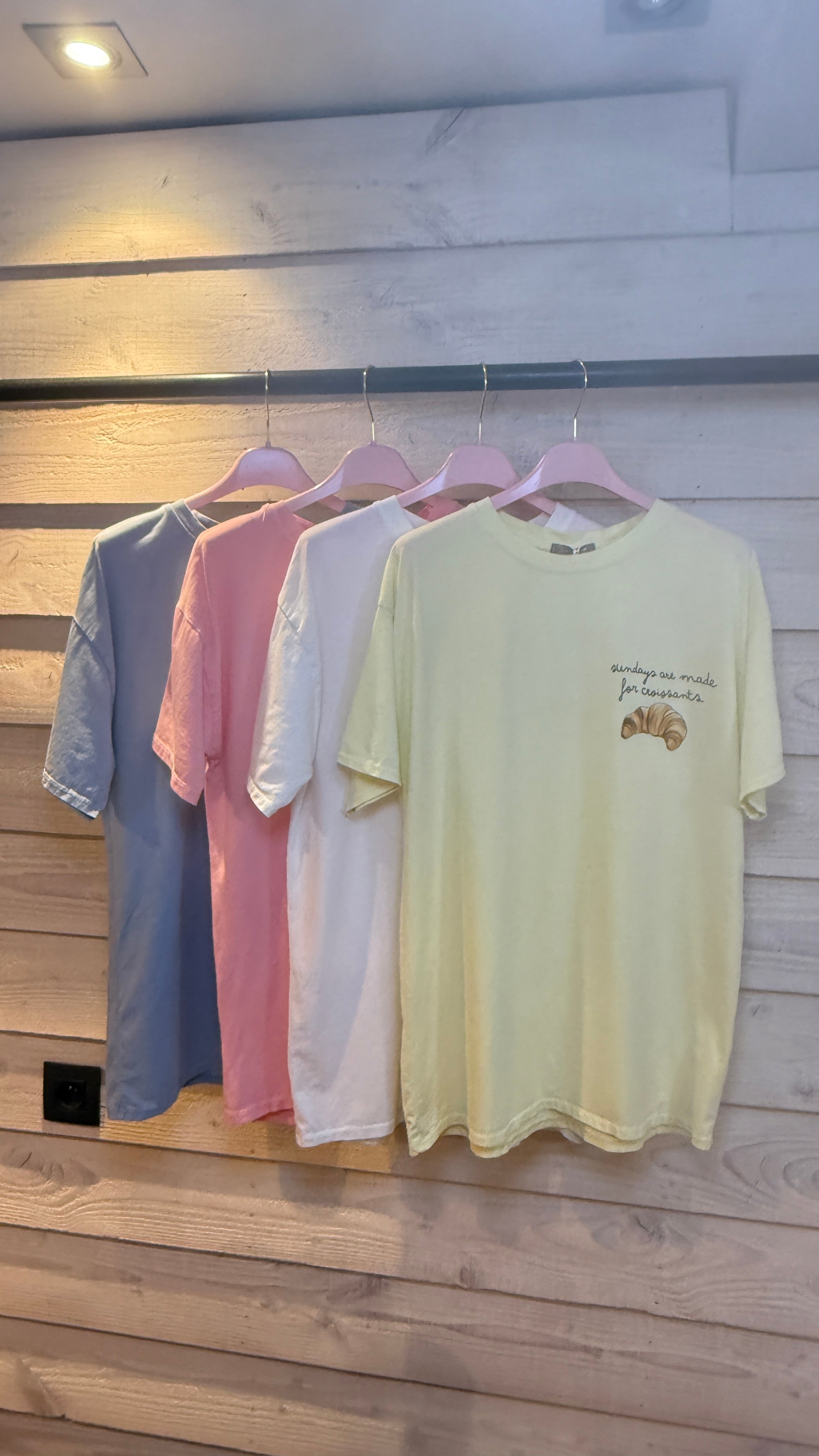 T-Shirt/ CROISSANT