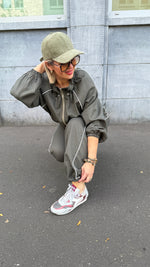 Afbeelding in Gallery-weergave laden, Jogging set: jas+ broek/ALINE

