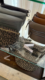 Afbeelding in Gallery-weergave laden, Crossbody/ LAURA
