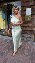 Afbeelding in Gallery-weergave laden, Satinlook jurk/ asymmetrisch/strik/ ALIZE
