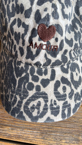 Pet leopard/AMOUR