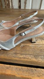 Afbeelding in Gallery-weergave laden, Slingback/ metallic zilver/JANE
