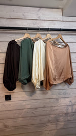 Afbeelding in Gallery-weergave laden, Satinlook blouse/ GIA
