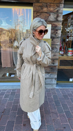 Afbeelding in Gallery-weergave laden, Trenchcoat/ NORA
