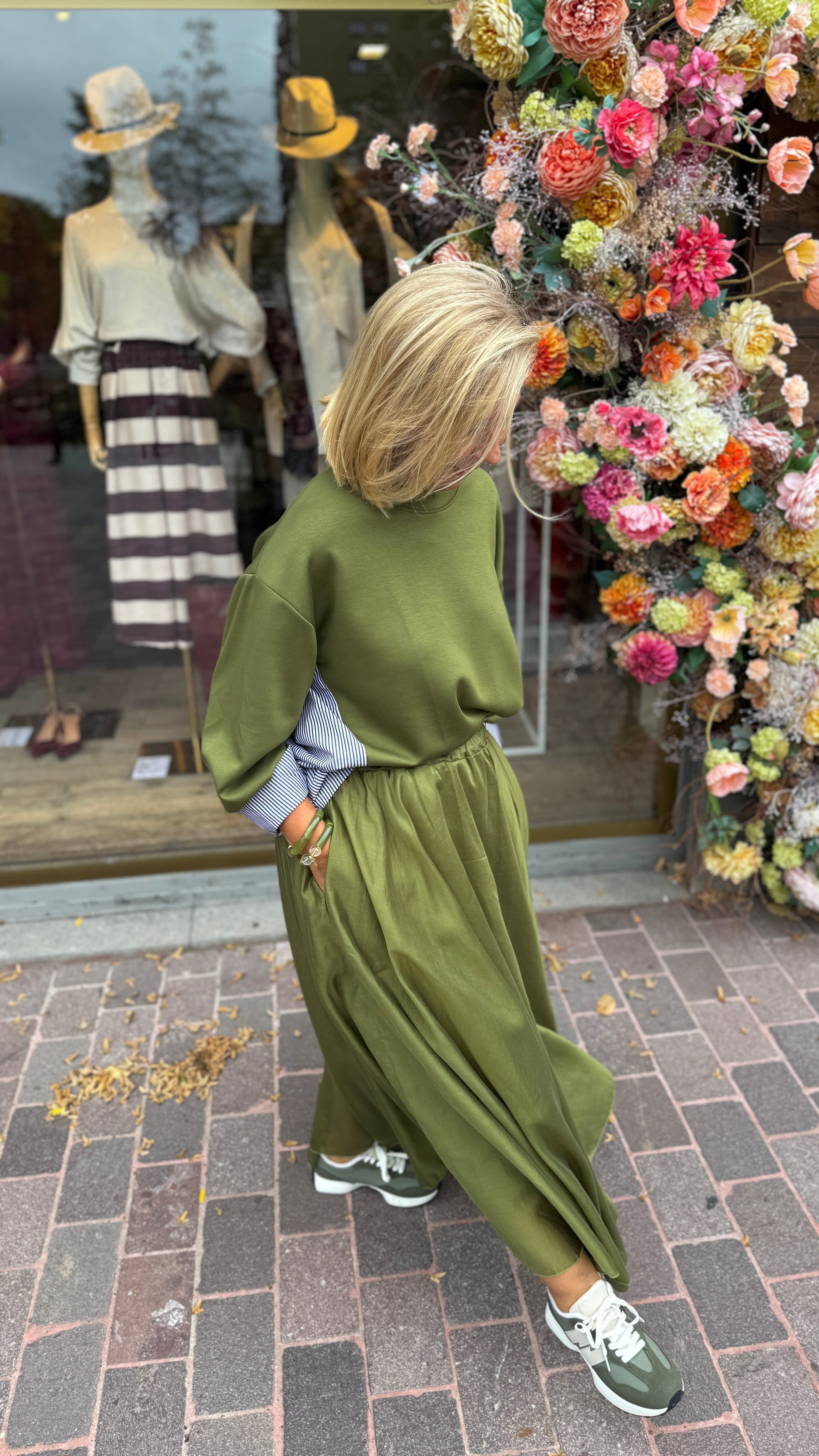 Rok/ THEA